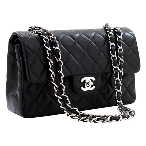 chanel shoulder bag with chain